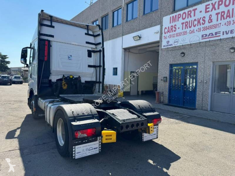 Traktor Iveco