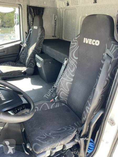 Traktor Iveco