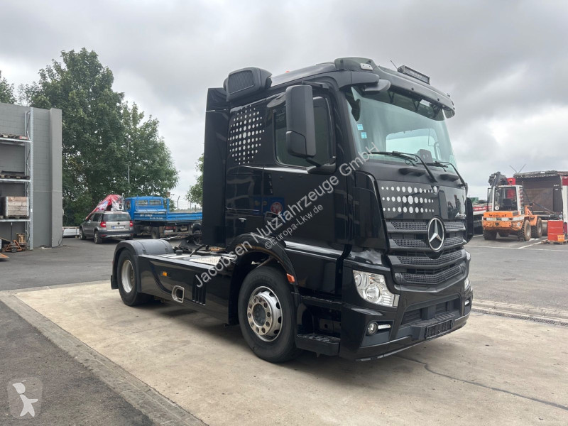 Tahač Mercedes Mercedes-Benz 4 1846/ Retarder/...