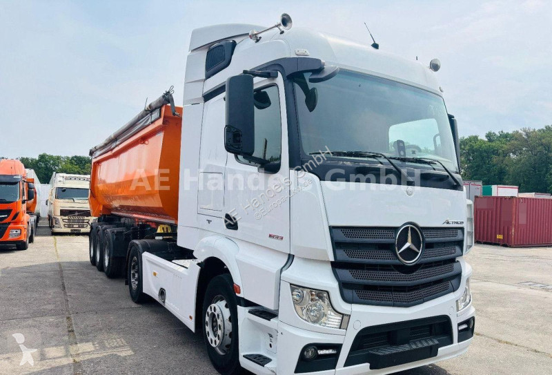Traktor Mercedes