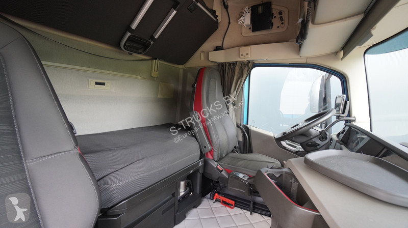 Tahač Volvo 6X4 EURO 6 GLOBETROTTER