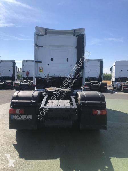 Traktor Mercedes