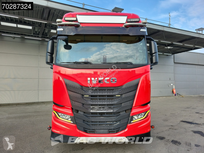 Tractor Iveco S-Way 570 6X2 Full-Air Retarder...
