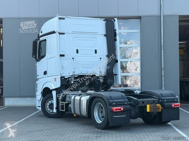 Traktor Mercedes 1848 LS BigSpace mit ADR