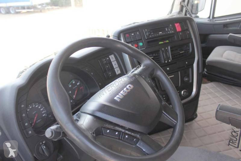 Traktor Iveco