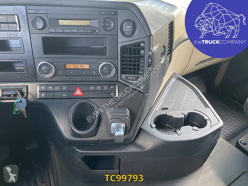 Traktor Mercedes 1843