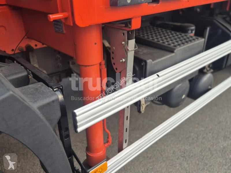 Vrachtwagen Renault  C430.26  6X4