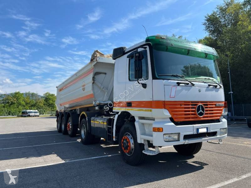 Traktor Mercedes