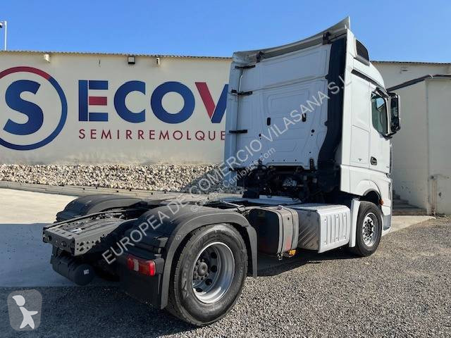 Traktor Mercedes