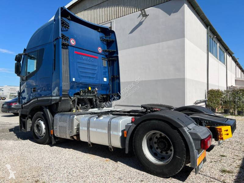 Traktor Iveco