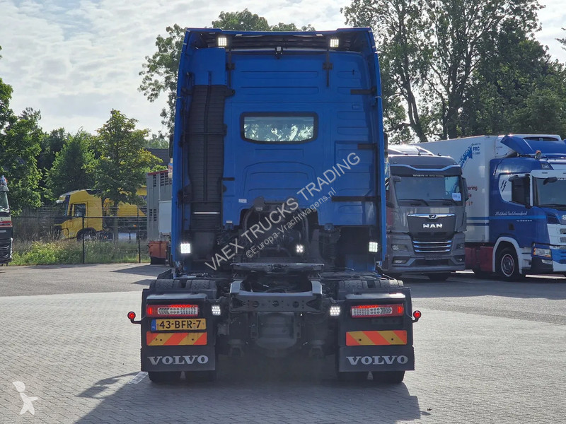Tahač Volvo 13420 4x2
