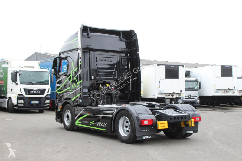 Tahač Iveco   S-Way 480 Retarder  Standklima...