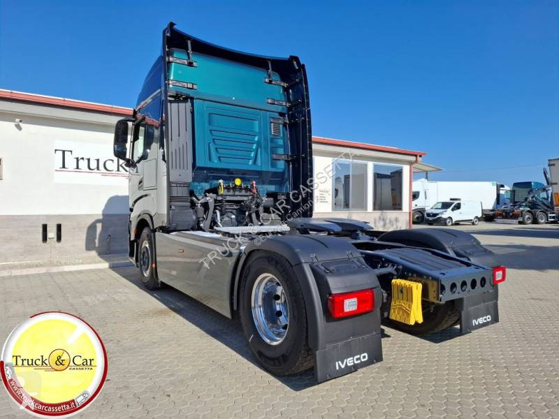 Traktor Iveco