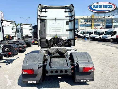 Traktor Iveco