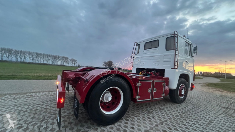 Tahač Scania LB141 V8