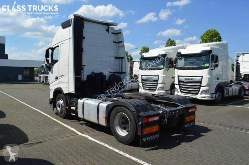 Traktor Volvo 500 Globetrotter XL