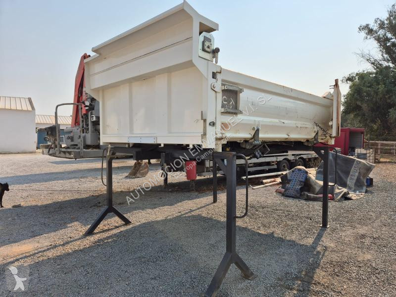 Traktor Scania 490 4X4 CON CARROCERIA BASCUNTE G