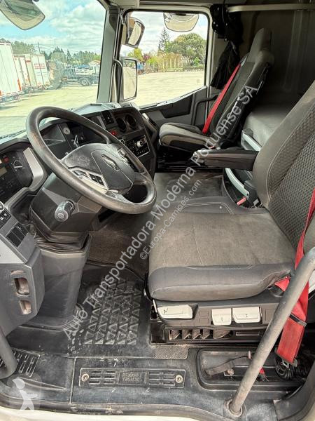 Traktor Renault 520 Gamme T