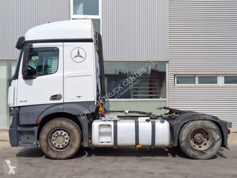Traktor Mercedes
