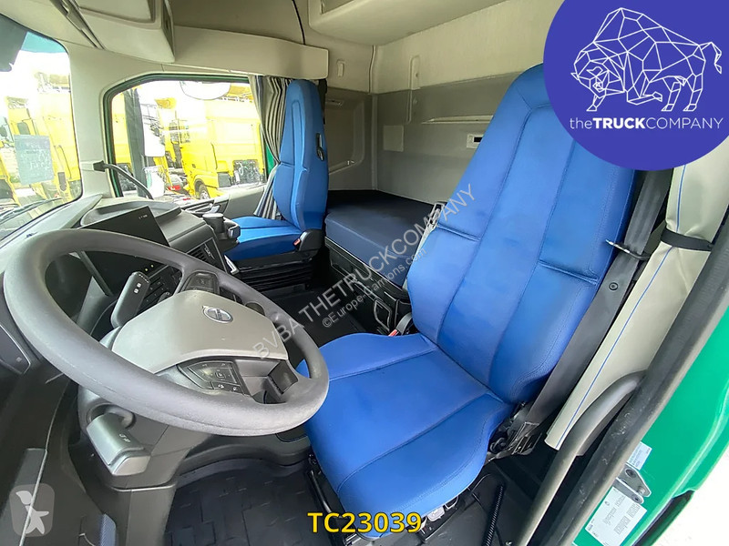 Traktor Volvo 500