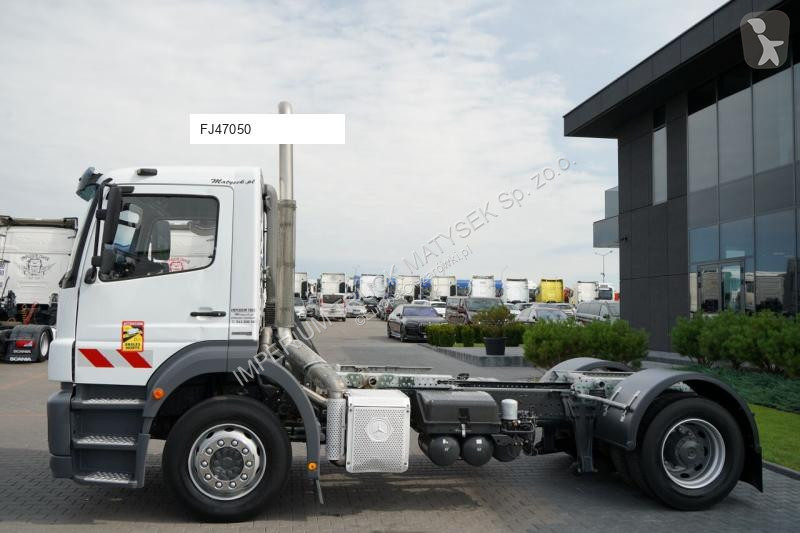 Traktor Mercedes AXOR 1829