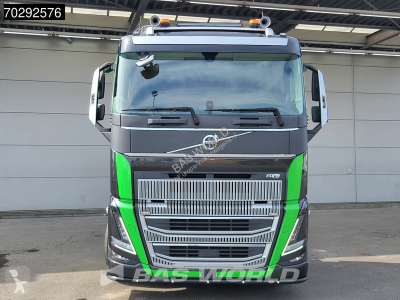 Tahač Volvo 650 6X4 Retarder Full-Air Liftachse...