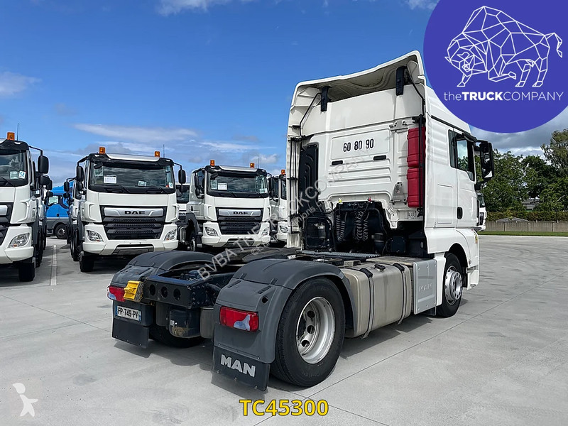 Traktor MAN 470