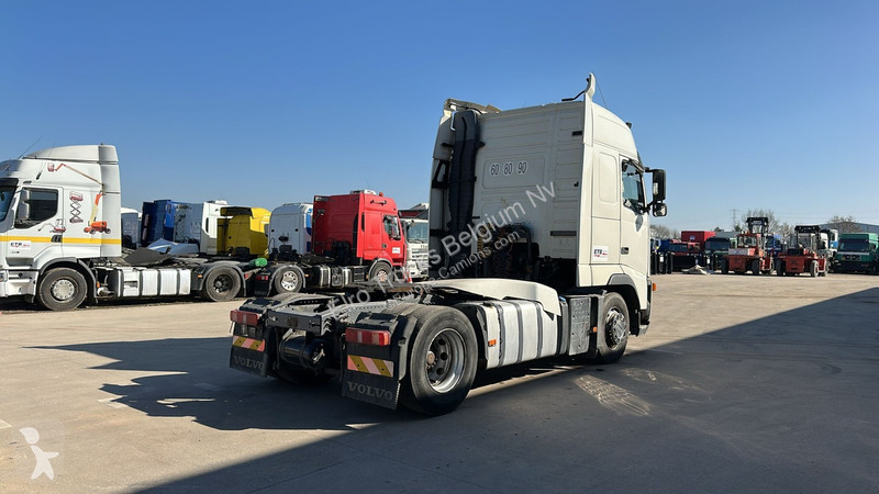 Traktor Volvo 440 (GOOD CONDITION / BONNE ETAT)