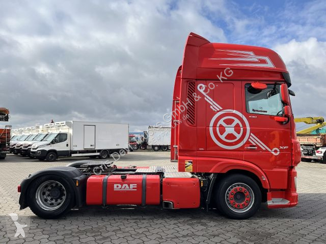 Traktor DAF 530 4x2 Low Liner / Exclusive Line...