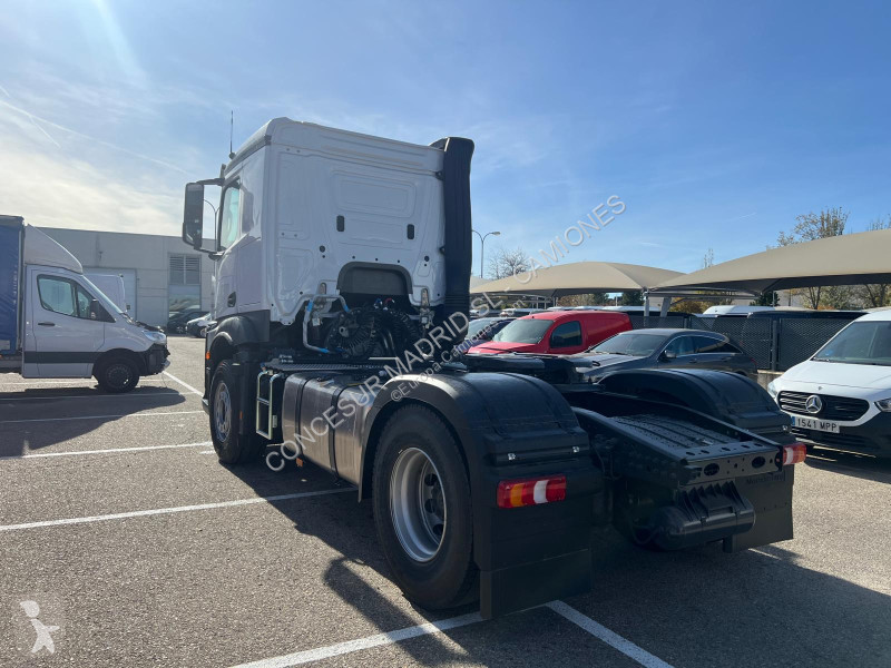 Traktor Mercedes  1851 LS