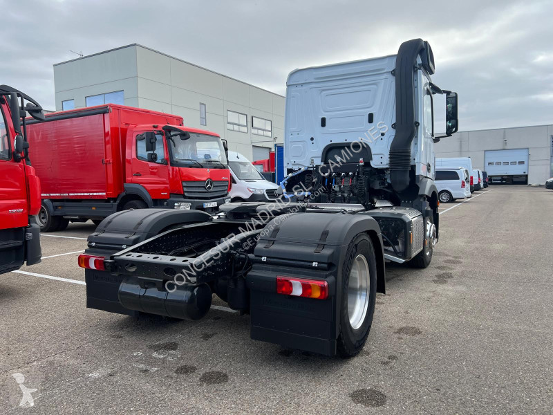 Traktor Mercedes  1845 LS