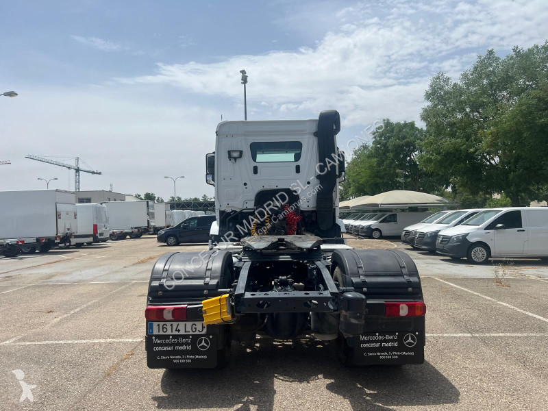 Traktor Mercedes  1843 LS