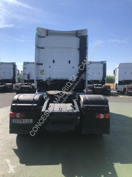 Traktor Mercedes  1851 LS