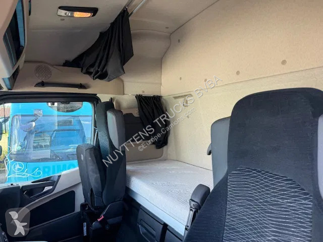 Trekker Mercedes 1845  1845