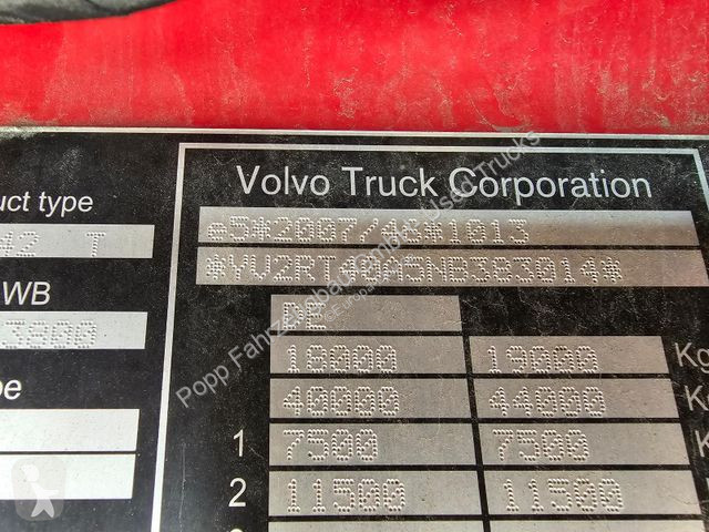 Tahač Volvo 500...