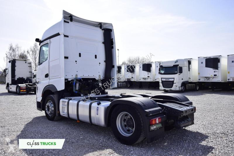 Traktor Mercedes 5 1845 BigSpace