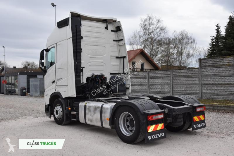 Traktor Volvo 500 Globetrotter XL