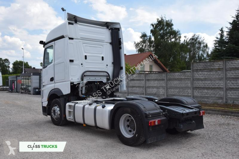 Tahač Mercedes 5 1845 BigSpace, Max tanks