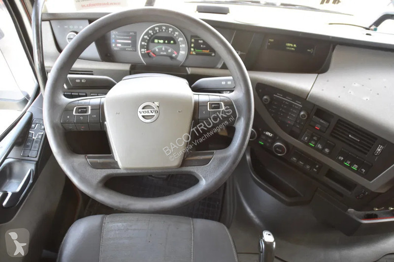 Trekker Volvo 420 Globe 4x2 - ADR FL - ONLY 670...