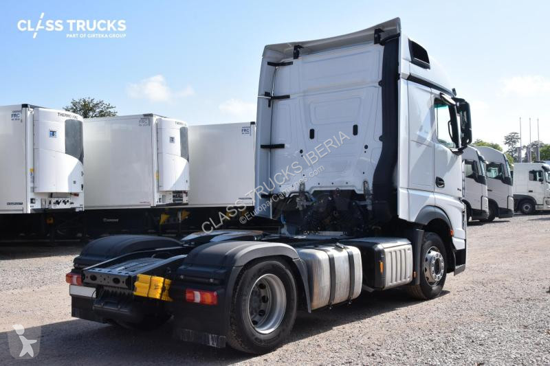 Traktor Mercedes 5 1845 BigSpace