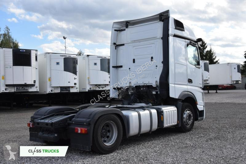 Traktor Mercedes 5 1845 BigSpace