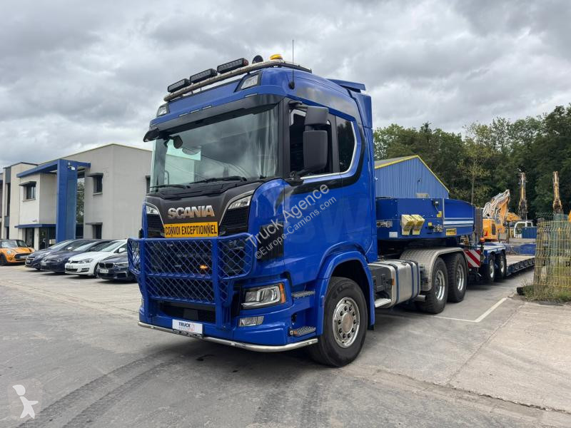 Traktor Scania V8 650 A6X4HZ C20N