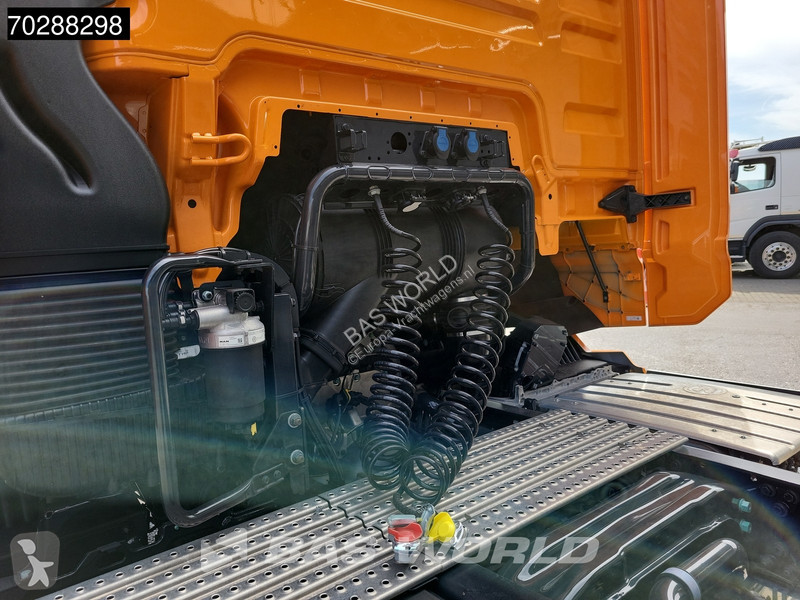Cabeza tractora MAN TGX 4X2 NEW! Mega GM...