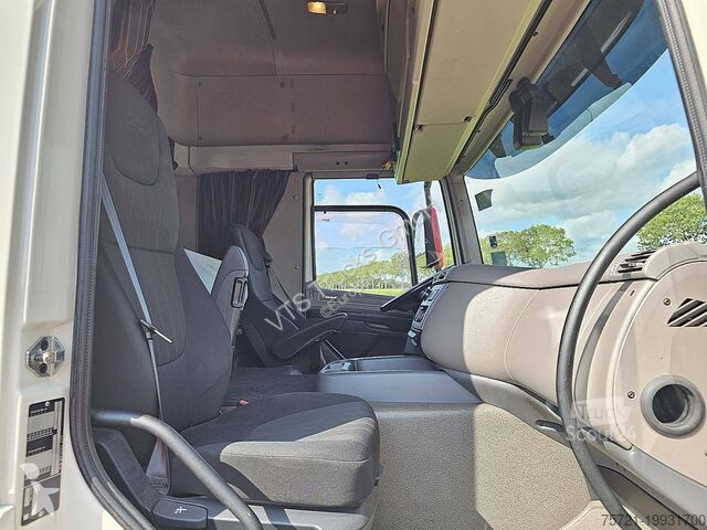 Tahač DAF CF 450