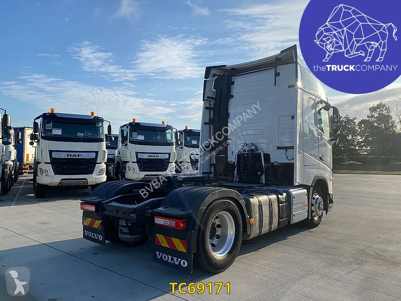 Traktor Volvo 500