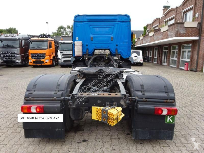 جرار Mercedes 1840 SZM