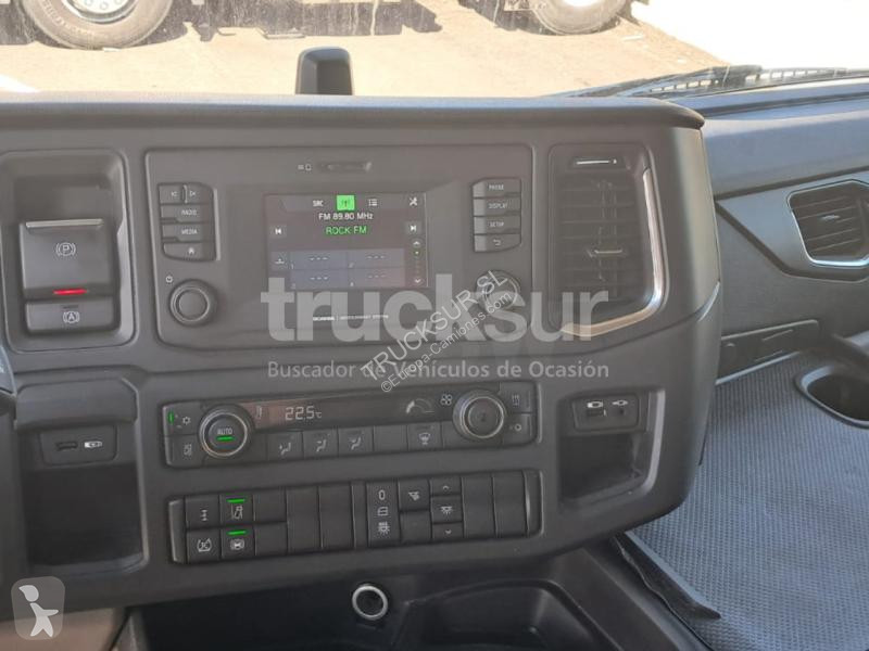 جرار Scania