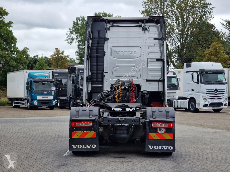 Tractor Volvo 13460 Globetrotter 4x2 -...