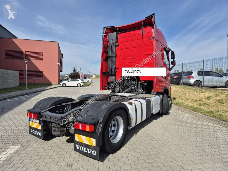 Cap tractor Volvo FH500