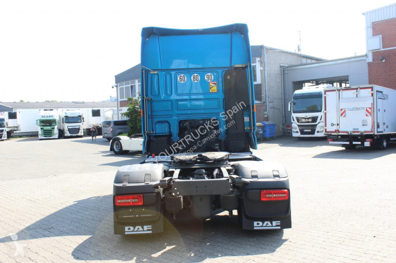 جرار DAF   530 SSC  Navi  Kühlbox  Leder...